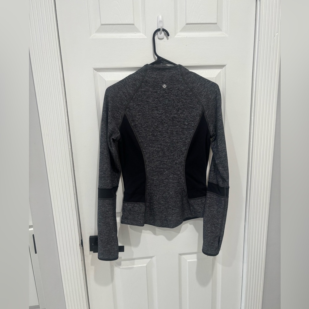 Lululemon reversible bliss jacket Women's Gray and Black Size:S - Picture 3 of 14